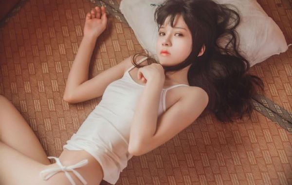 欧美精品专区一中文字在线观看_720高清完整版播放