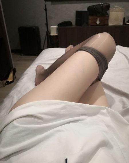 一帘之隔夫妇按摩中文字幕_4K免费电视剧